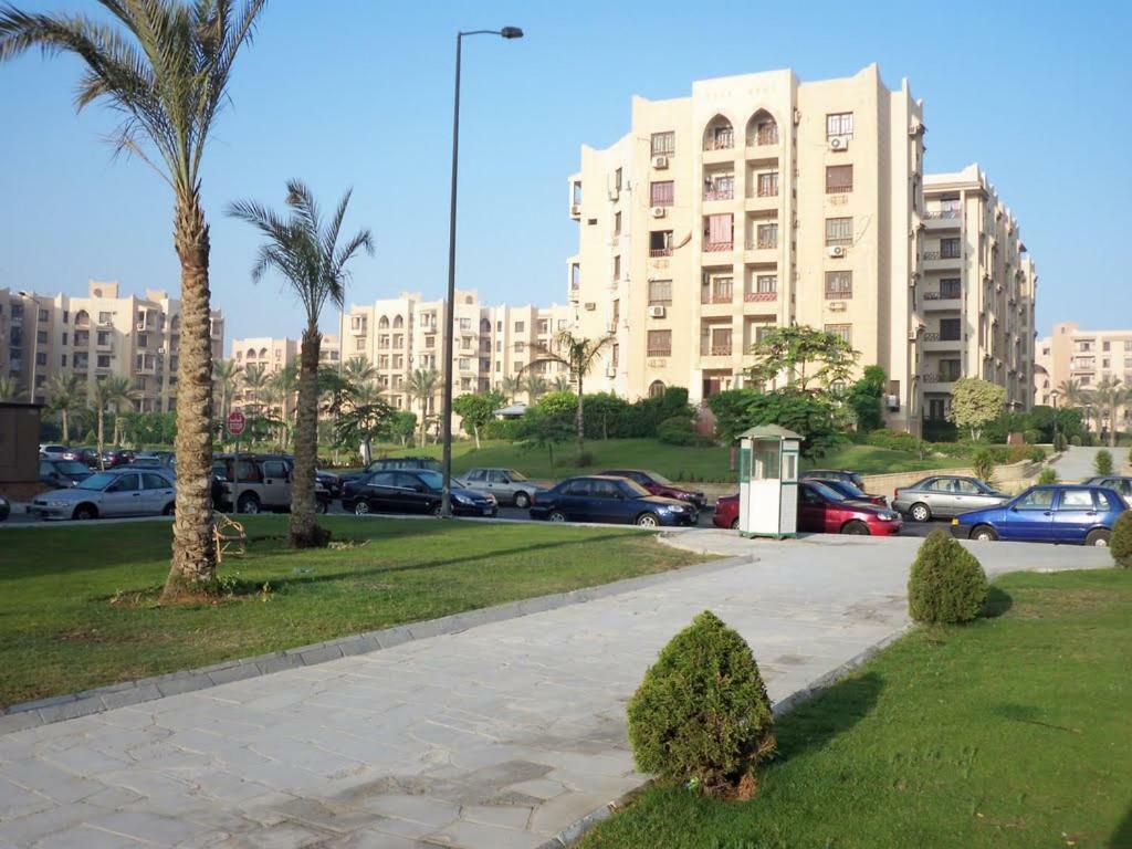 Cheerful Spacious Apartment In Rehab City , Fully Equipped, Guest First Choice & Best Offer In The City مدينة الرحاب Kairó Kültér fotó